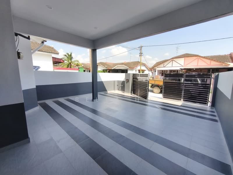 Rumah Teres 1-Tingkat untuk Dijual di Taman Senai Utama (Kulai) - Bella Ho - PropertyGuru.com.my