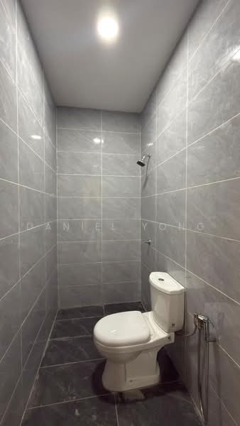 Rumah Teres 1-Tingkat untuk Dijual di Taman Sri Putri (Kulai) - Daniel Yong - Bathroom - PropertyGuru.com.my