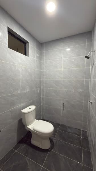 Rumah Teres 1-Tingkat untuk Dijual di Taman Sri Putri (Kulai) - Daniel Yong - Bathroom - PropertyGuru.com.my