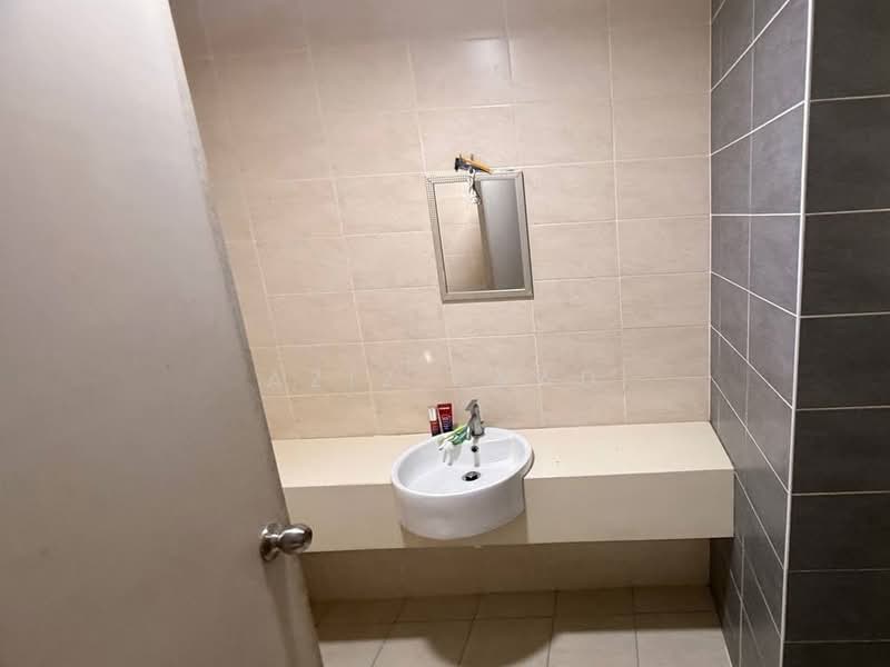 Townhouse for Sale in Shah Alam (Selangor) - Aziz Saad - Bathroom - PropertyGuru.com.my