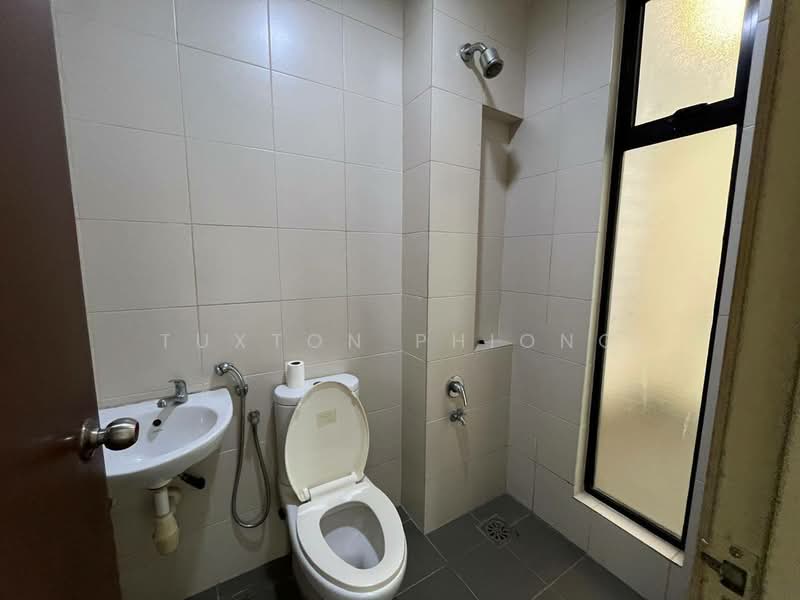 2-storey Terraced House for Rent in East Ledang (Iskandar Puteri (Nusajaya)) - Tuxton Phiong - Bathroom - PropertyGuru.com.my