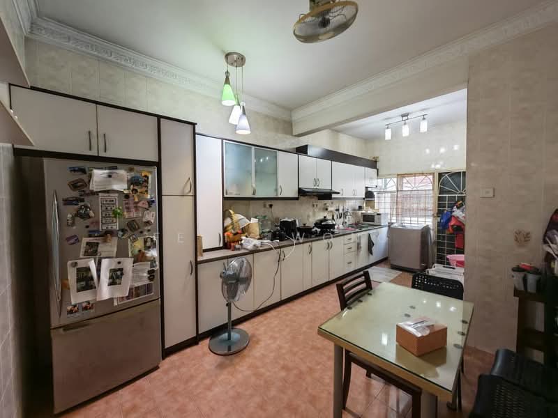 2-storey Terraced House for Sale in TAMAN PUCHONG UTAMA (Puchong) - Felix Wong - Kitchen - PropertyGuru.com.my