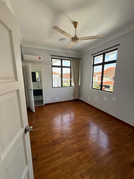 2-storey Terraced House for Rent in Taman Perling (Perling) - Tuxton Phiong - Bedroom - PropertyGuru.com.my