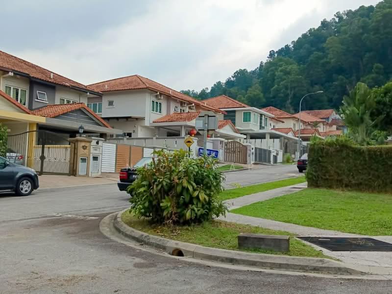 Rumah Berkembar untuk Dijual di Taman Bukit Segar (Cheras) - Nick Yap - Exterior - PropertyGuru.com.my