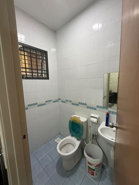 Rumah Teres 2 Tingkat untuk Disewa di Johor Bahru (Johor) - Gary Tu - Bathroom - PropertyGuru.com.my