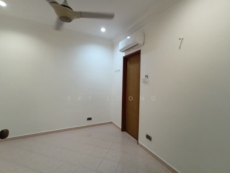 1-storey Terraced House for Sale in Kelana Jaya (Petaling Jaya) - Sky Loong - Bedroom - PropertyGuru.com.my