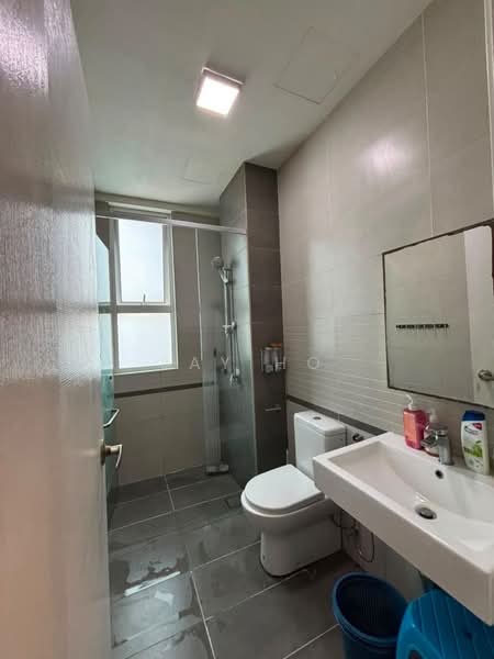 Condominium for Rent at D'Suites Akasia Horizon @ Horizon Hills - Jay Ho - Bathroom - PropertyGuru.com.my