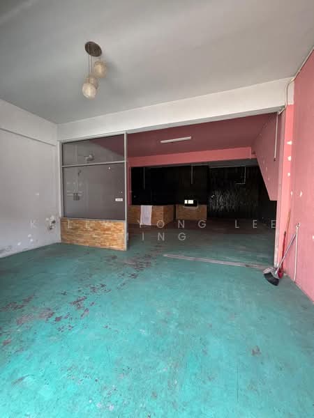 Shop for Sale in Seksyen 4 Bandar Utama Batang Kali (Batang Kali) - Kelly Yong Lee Ming - PropertyGuru.com.my
