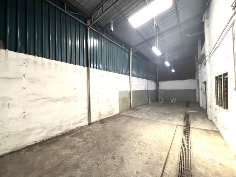 Semi-D Factory for Sale in Taman Tan Sri Yaacob (Johor Bahru) - Clarence Low - Interior - PropertyGuru.com.my