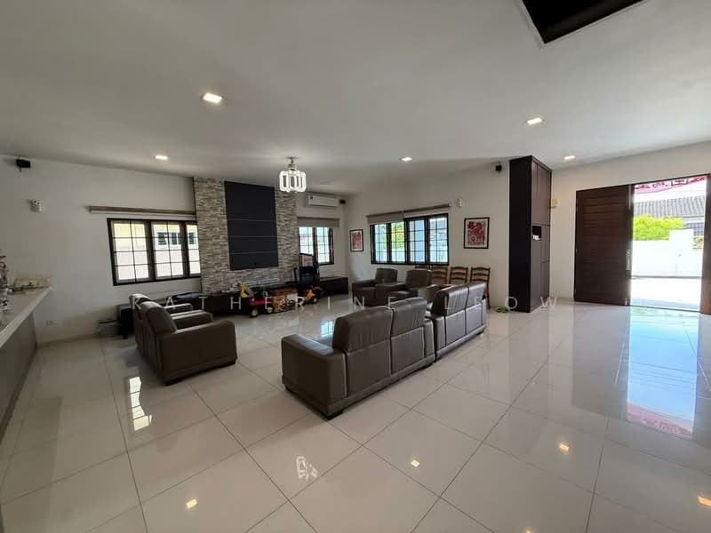Rumah Banglo untuk Dijual di Taman Kebun Teh (Johor Bahru) - Katherine Leow - Living Room - PropertyGuru.com.my