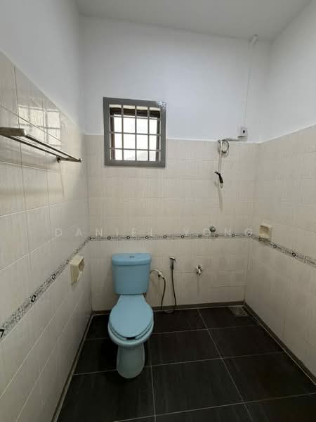 Rumah Teres 2-Tingkat untuk Dijual di Bandar Seri Alam (Masai) - Daniel Yong - Bathroom - PropertyGuru.com.my