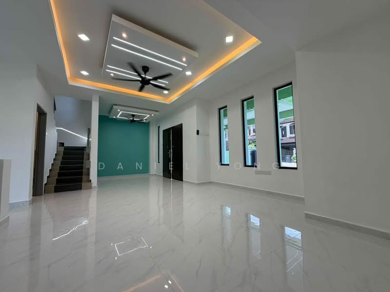 Rumah Teres 2-Tingkat untuk Dijual di Bandar Seri Alam (Masai) - Daniel Yong - Living Room - PropertyGuru.com.my