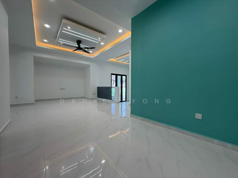 Rumah Teres 2-Tingkat untuk Dijual di Bandar Seri Alam (Masai) - Daniel Yong - Living Room - PropertyGuru.com.my