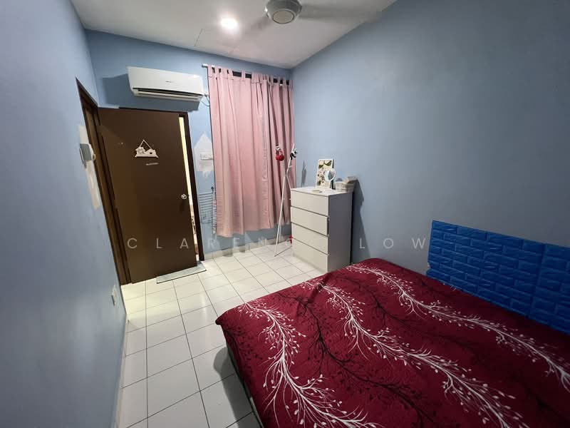 Terraced House for Rent in Taman Mutiara Rini (Skudai) - Clarence Low - Bedroom - PropertyGuru.com.my
