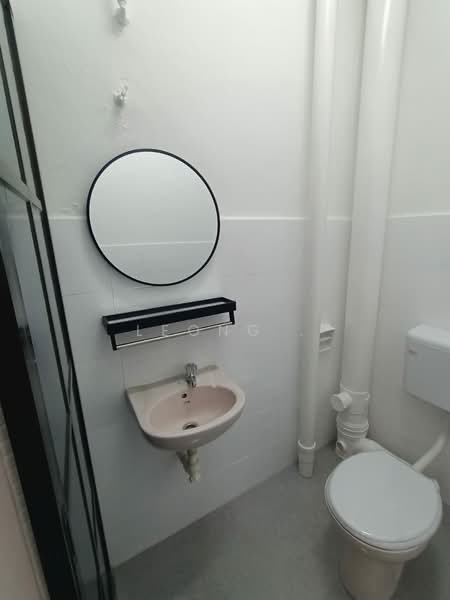 Condominium for Sale at Bukit Saujana - Leong . - Bathroom - PropertyGuru.com.my