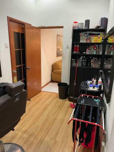 Shop for Rent in Serdang (Seri Kembangan) - David Lao - Interior - PropertyGuru.com.my