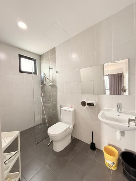 Servis Apartment untuk Dijual di D'sands Residence - Tracy Choo - Bathroom - PropertyGuru.com.my
