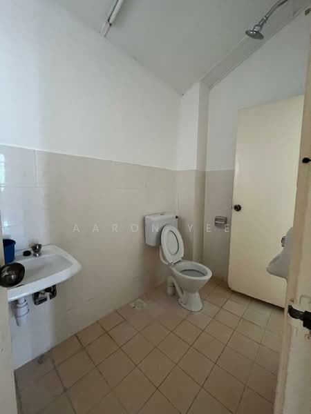 Rumah Teres 2 Tingkat untuk Disewa di Bandar Mahkota Cheras (Cheras) - Aaron Yee - Bathroom - PropertyGuru.com.my