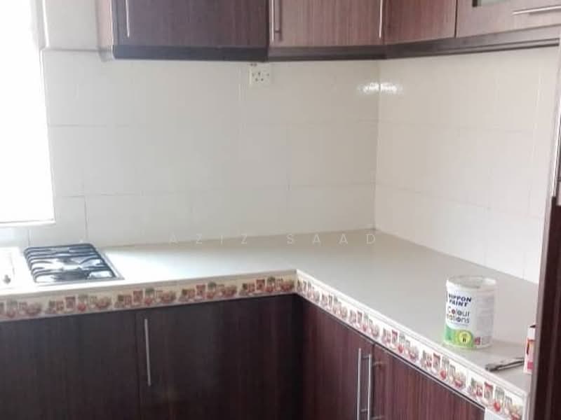 Rumah Teres 2 Tingkat untuk Disewa di Taman Subang Bestari (Sungai Buloh) - Aziz Saad - Kitchen - PropertyGuru.com.my