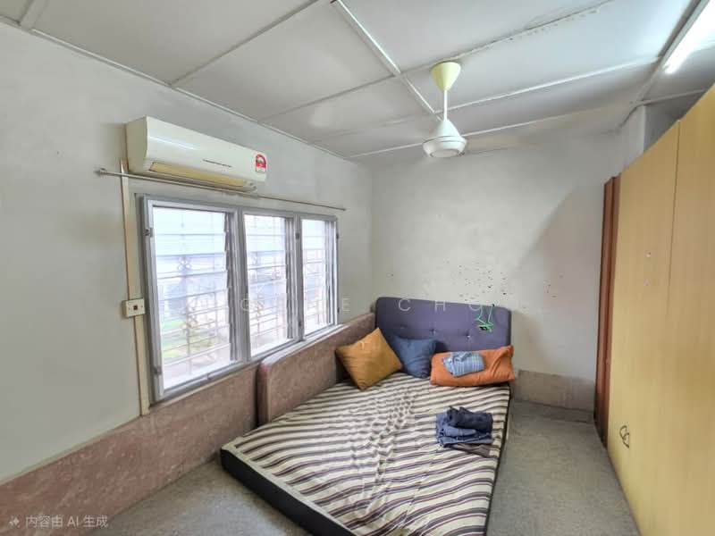Rumah Teres 1 Tingkat untuk Dijual di Taman Bidara (Selayang) - Eugene Choo - Bedroom - PropertyGuru.com.my