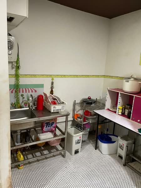 Shop for Rent in Seri Kembangan (Selangor) - Terry Yee - Kitchen - PropertyGuru.com.my
