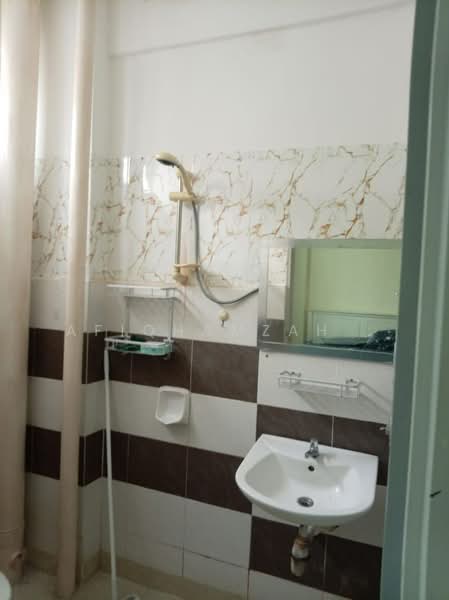 Apartment for Rent at Bayu Tiara - AfiqHamzah . - Bathroom - PropertyGuru.com.my