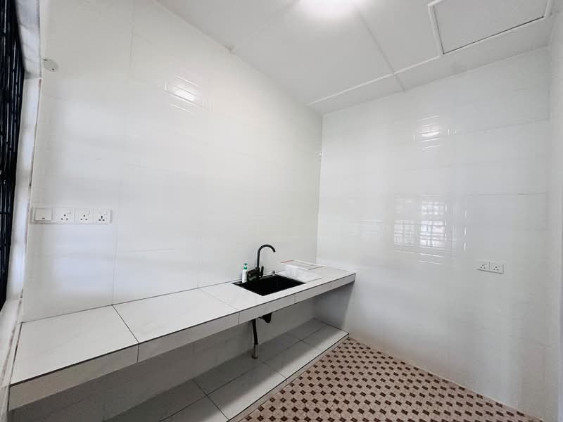 1-storey Terraced House for Rent in Tabuan Heights (Kuching) - Thomas Tong - Interior - PropertyGuru.com.my
