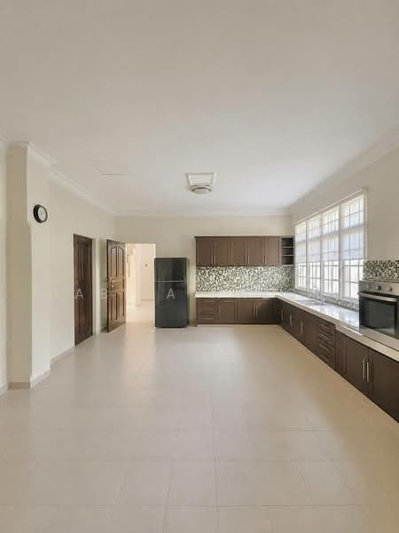 Rumah Banglo untuk Dijual di Kota Bharu (Kelantan) - Nabila Nazori - Kitchen - PropertyGuru.com.my