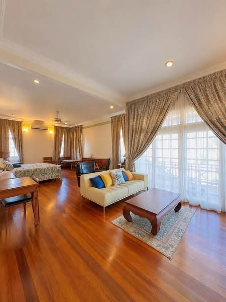 Rumah Banglo untuk Dijual di Kota Bharu (Kelantan) - Nabila Nazori - Living Room - PropertyGuru.com.my