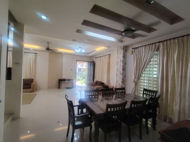 Rumah Berkembar untuk Dijual di Bandar Putra Bertam (Kepala Batas) - Aswad . - Living Room - PropertyGuru.com.my