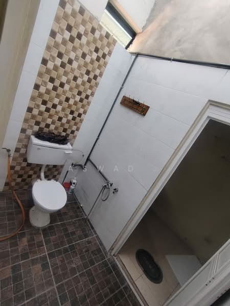 Rumah Berkembar untuk Dijual di Bandar Putra Bertam (Kepala Batas) - Aswad . - Bathroom - PropertyGuru.com.my