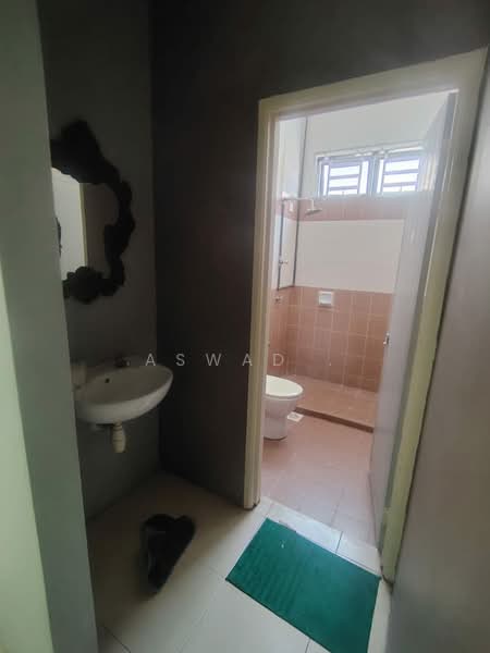 Rumah Berkembar untuk Dijual di Bandar Putra Bertam (Kepala Batas) - Aswad . - Bathroom - PropertyGuru.com.my