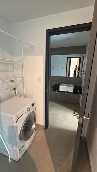 Apartment for Rent at V Residence Suites @ Sunway Velocity - Howard Chang - Bathroom - PropertyGuru.com.my