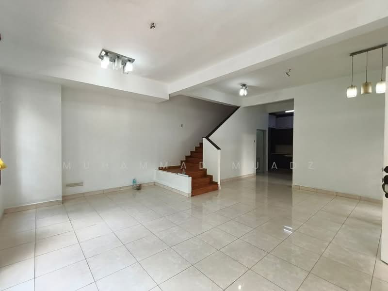 Rumah Flat untuk Dijual di Bandar Bukit Puchong - Muhammad Muadz - Living Room - PropertyGuru.com.my