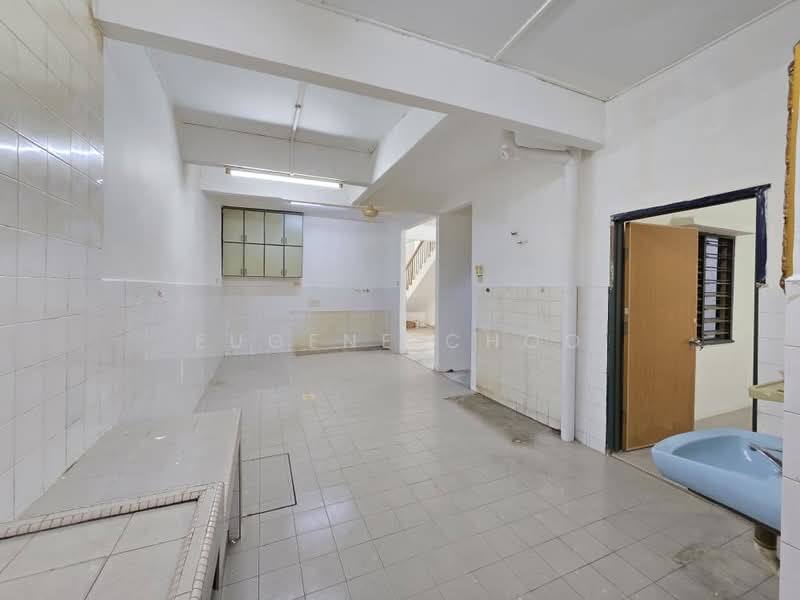 2-storey Terraced House for Sale in Batu Caves (Kuala Lumpur) - Eugene Choo - Kitchen - PropertyGuru.com.my