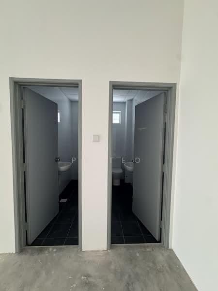 Kilang Berkembar untuk Disewa di Kawasan Perindustrian SILC (Iskandar Puteri (Nusajaya)) - PK Teo - Bathroom - PropertyGuru.com.my