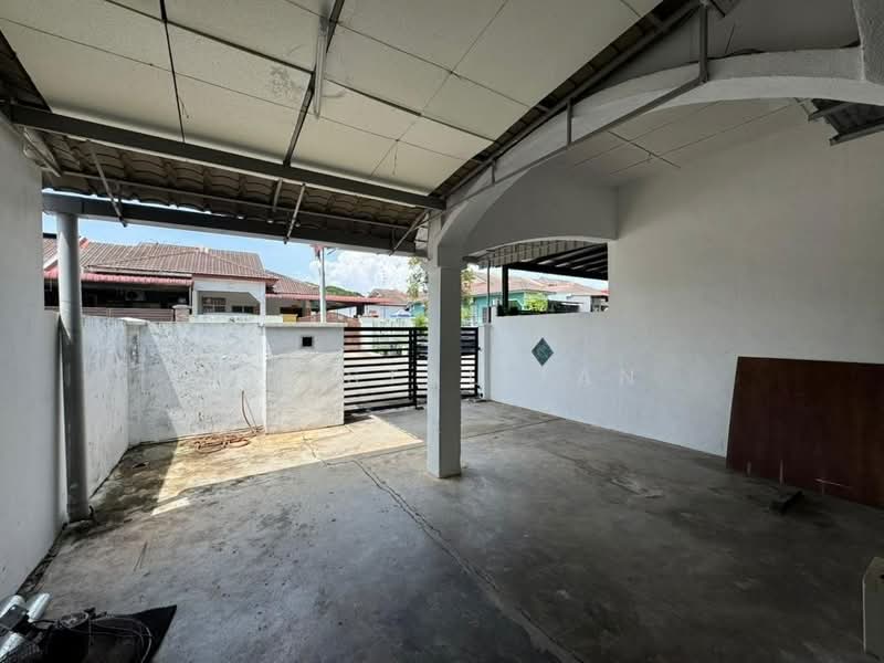 1-storey Terraced House for Sale in Bukit Indah (Iskandar Puteri (Nusajaya)) - Crystal Tan - Exterior - PropertyGuru.com.my