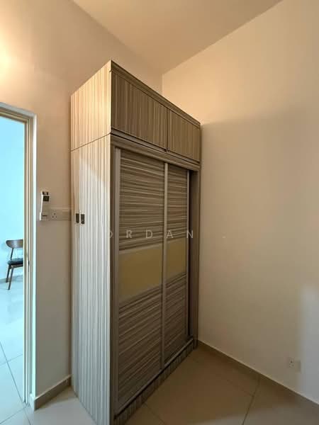 Kediaman Servis untuk Disewa di D'Summit Residences - Jordan . - PropertyGuru.com.my