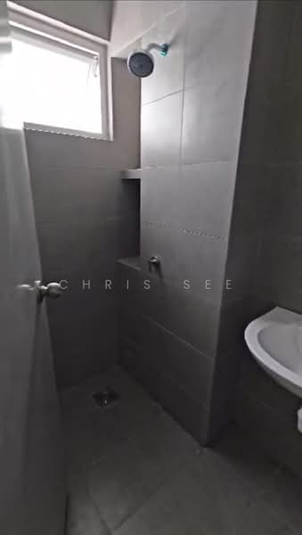 Rumah Teres 2-Tingkat untuk Dijual di Bandar Gamuda Gardens (Rawang) - Chris See - Bathroom - PropertyGuru.com.my