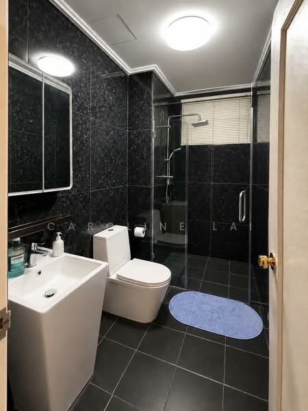 Kondominium untuk Disewa di Fairway Suites - Caroline Lai - Bathroom - PropertyGuru.com.my