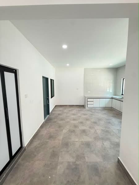 Semi-Detached House for Sale in Taman Air Biru (Pasir Gudang) - Melinda Ee - Kitchen - PropertyGuru.com.my