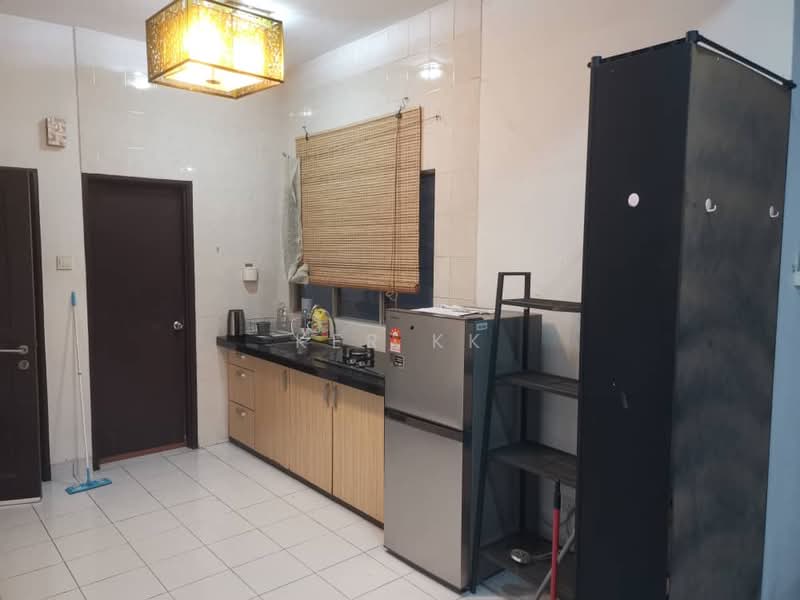 Service Residence for Rent at Serviced Residence @ Casa Tiara - Ker KK - Kitchen - PropertyGuru.com.my