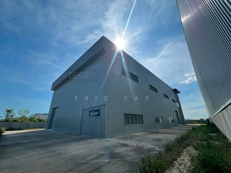 Factory for Rent in Sungai Buloh (Selangor) - Eric Yap - Exterior - PropertyGuru.com.my