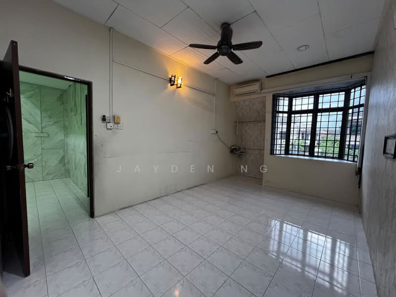2-storey Terraced House for Sale in Taman Bersatu (Kulai) - Jayden Ng - Interior - PropertyGuru.com.my