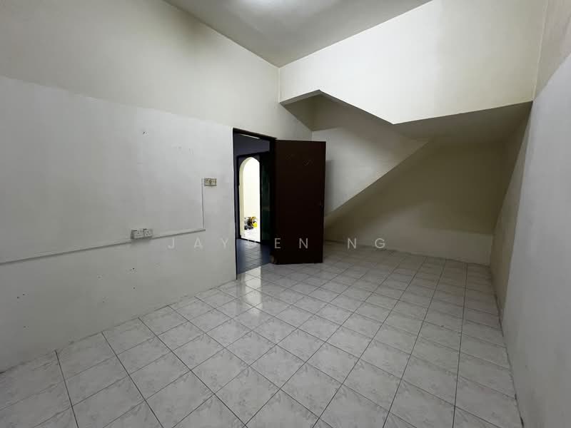 2-storey Terraced House for Sale in Taman Bersatu (Kulai) - Jayden Ng - Interior - PropertyGuru.com.my