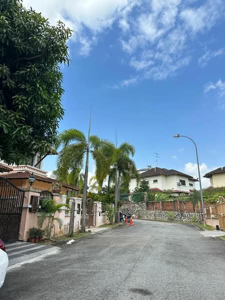 Cluster House for Sale in Bandar Putra (Kulai) - Kuu Chin - Exterior - PropertyGuru.com.my