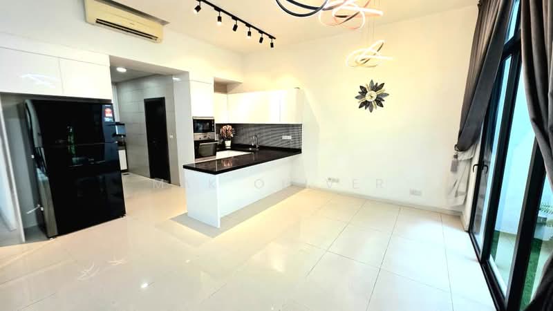 3-storey Terraced House for Sale in Casaman (Batu) - Mak Oliver - Kitchen - PropertyGuru.com.my