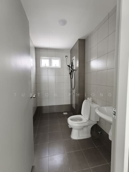 Service Residence for Rent at One 49 Residence - Tuxton Phiong - Bathroom - PropertyGuru.com.my