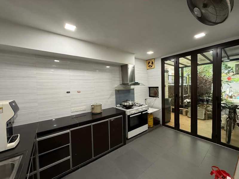 Cluster House for Sale in Austin Heights (Tebrau) - Alex How - Kitchen - PropertyGuru.com.my