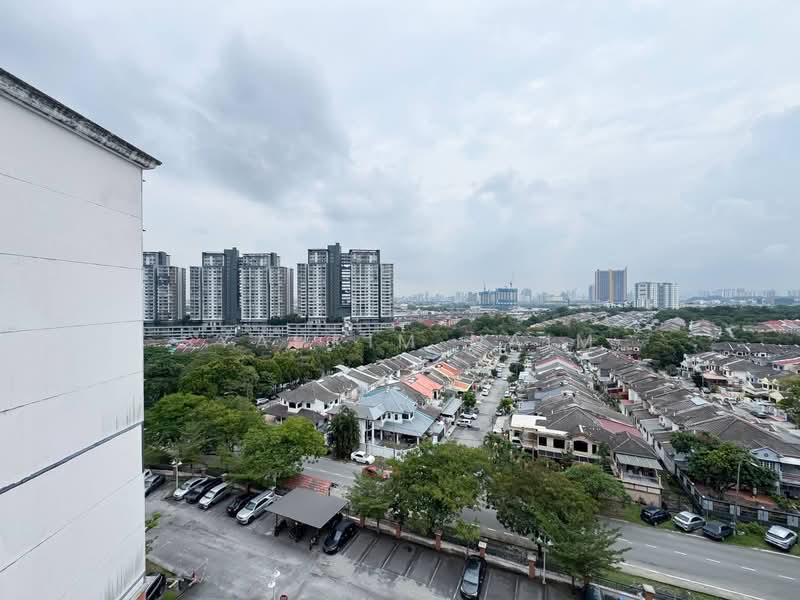 Pangsapuri untuk Dijual di Kenanga Apartments - Syahrim Naim - Exterior - PropertyGuru.com.my